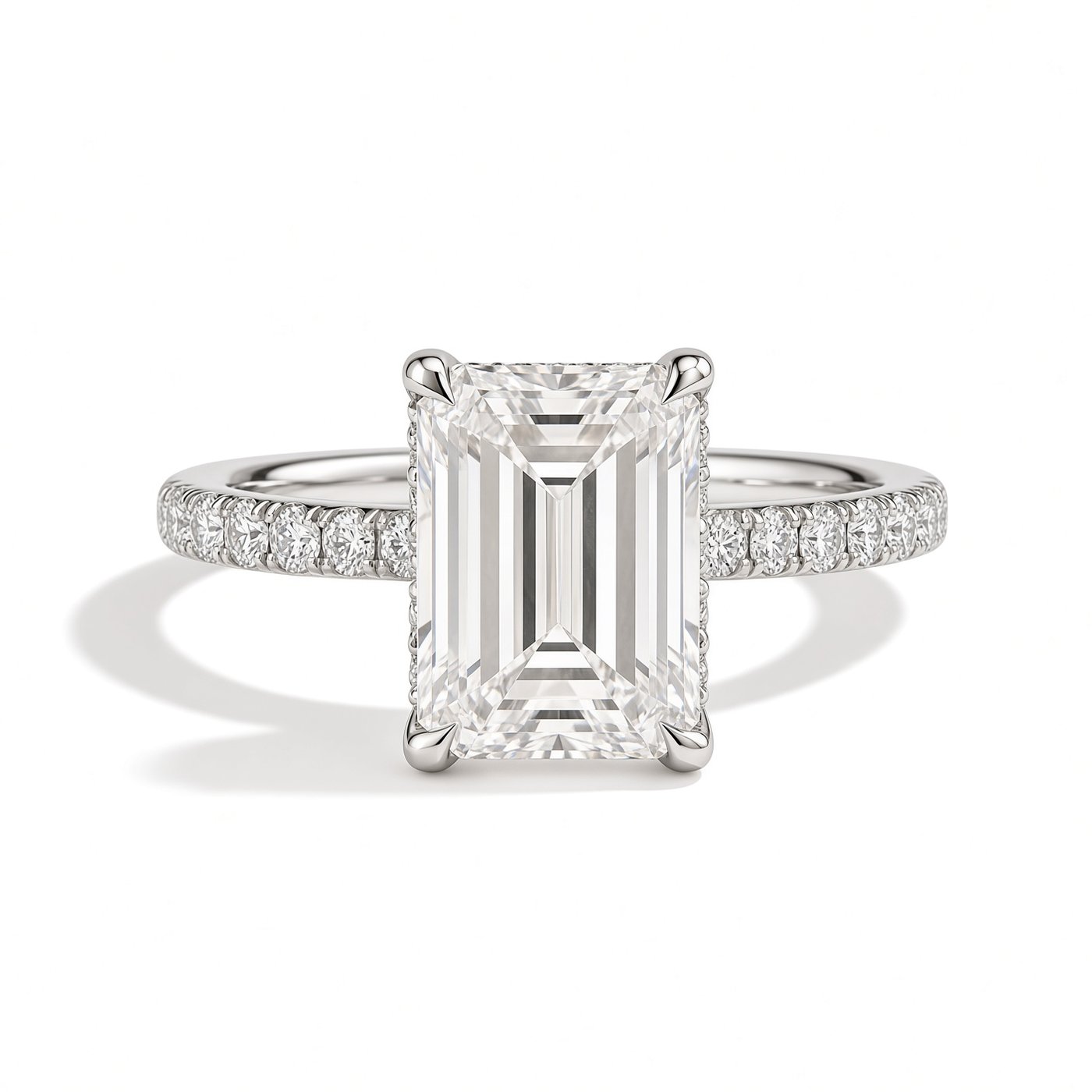 Emerald on Pavé Band in 925 Sterling Silver