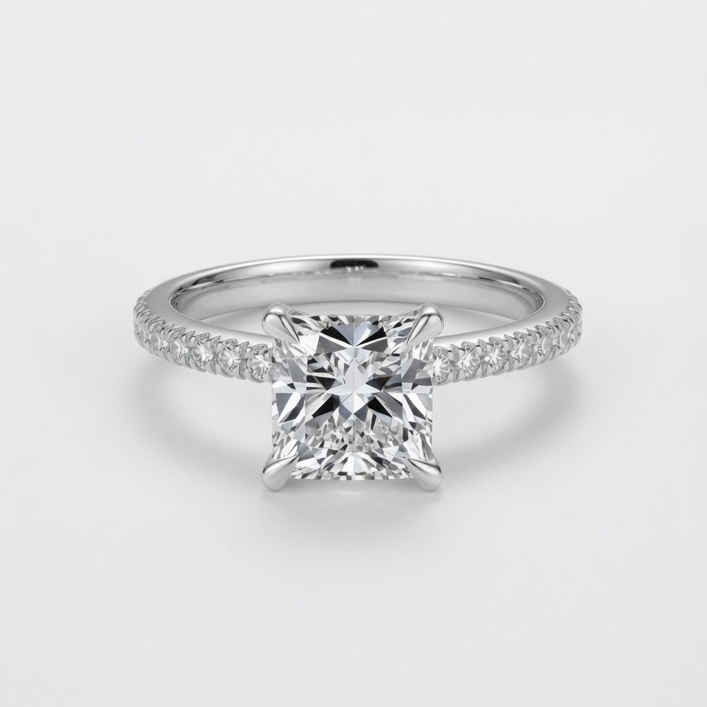 Princess on Pavé Band in 925 Sterling Silver